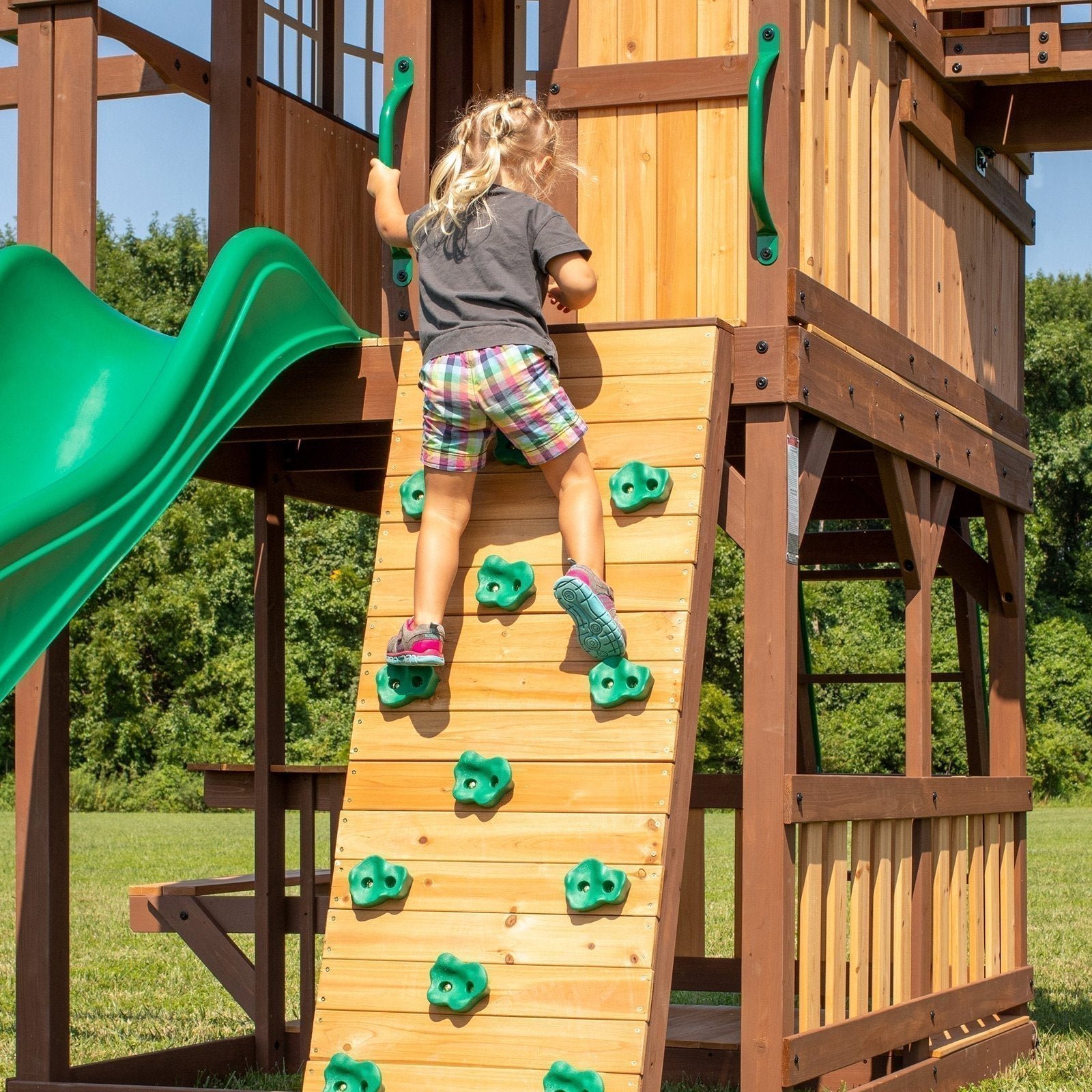 P3-Skyfort-with-Vac-Slide-Rock-Wall-Trap-1.jpg