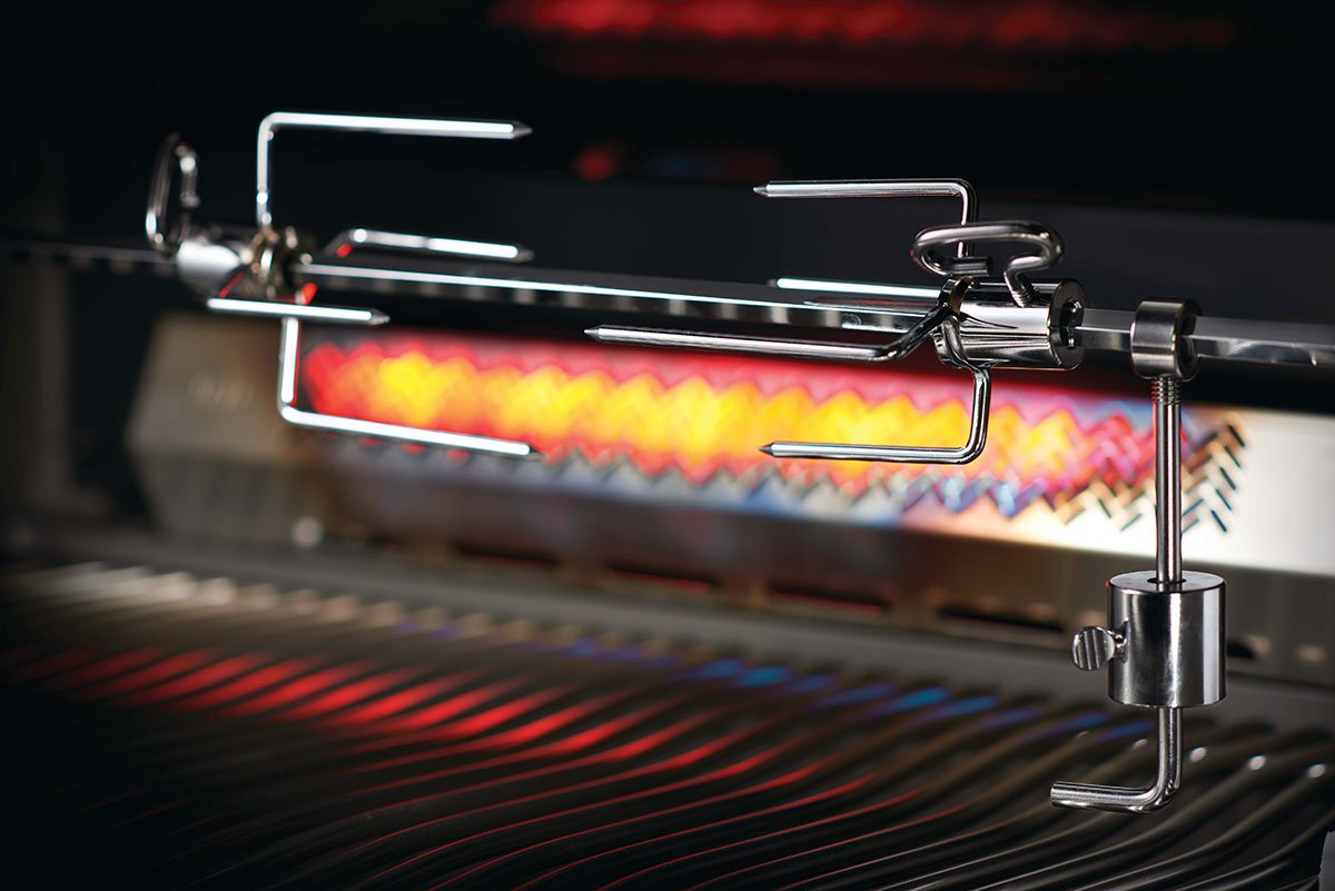 Prestige-P500-3-Detail-RotiserieRearBurner_b239ce49-7d7a-41f7-9400-eff4b264a835.jpg