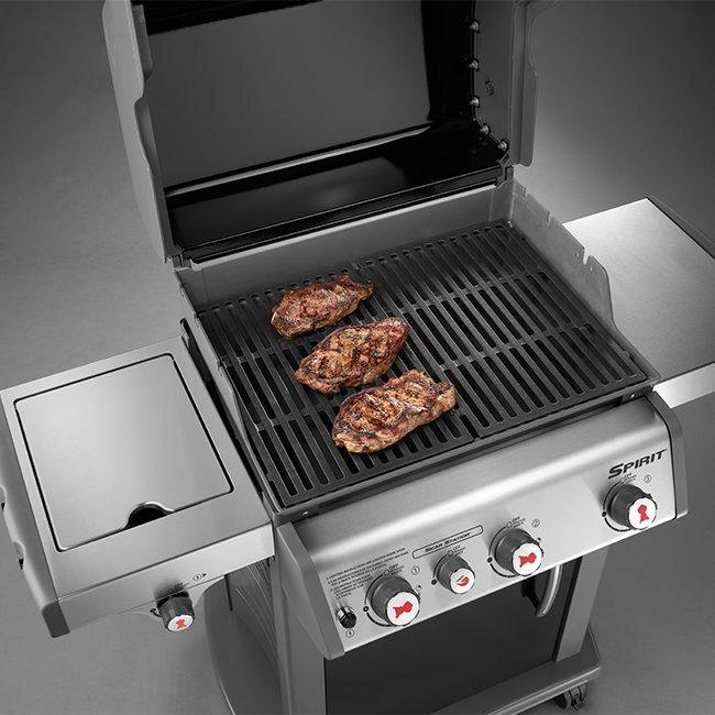 Weber-Spirit-E-330-Gas-Grill-Sear-Station_e6dfb537-1aa6-4f7f-8bd4-1feceb2b10ca.jpg